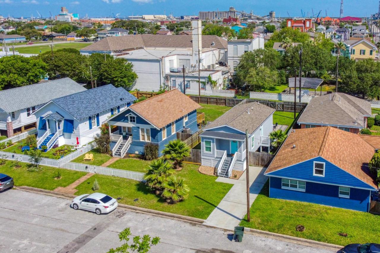 The Breezy Bungalow Galveston Exterior photo